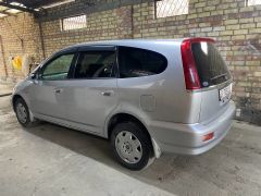 Сүрөт унаа Honda Stream