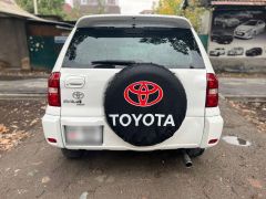 Сүрөт унаа Toyota RAV4