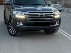 Photo of the vehicle Toyota Land Cruiser