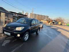 Сүрөт унаа Toyota RAV4