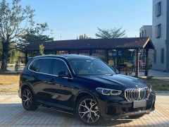 Photo of the vehicle BMW X5