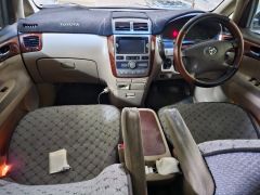 Фото авто Toyota Ipsum