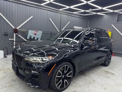 Photo of the vehicle BMW X7