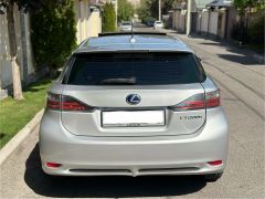 Photo of the vehicle Lexus CT