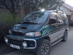 Сүрөт унаа Mitsubishi Delica