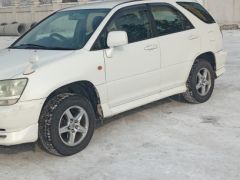 Сүрөт унаа Toyota Harrier