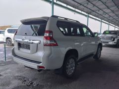 Сүрөт унаа Toyota Land Cruiser Prado