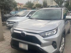 Сүрөт унаа Toyota RAV4