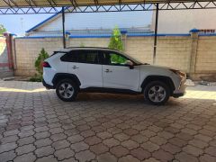 Сүрөт унаа Toyota RAV4