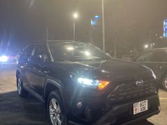 Сүрөт унаа Toyota RAV4