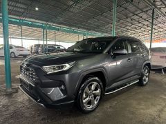 Photo of the vehicle Toyota RAV4