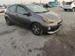 Photo of the vehicle Toyota Prius c