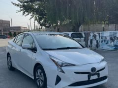 Фото авто Toyota Prius