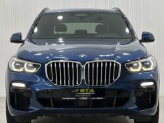 Photo of the vehicle BMW X5