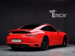 Photo of the vehicle Porsche 911