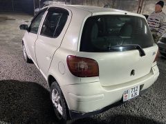 Сүрөт унаа Toyota Vitz