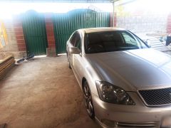 Photo of the vehicle Toyota Crown