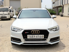 Photo of the vehicle Audi A4