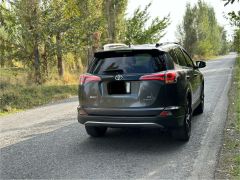 Сүрөт унаа Toyota RAV4