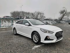 Photo of the vehicle Hyundai Sonata