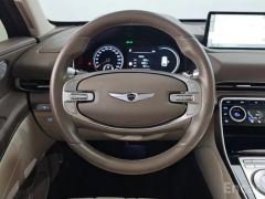 Photo of the vehicle Genesis GV80