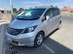 Фото авто Honda Freed