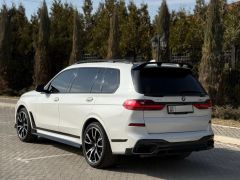 Photo of the vehicle BMW X7