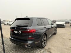 Фото авто BMW X7