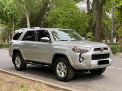 Photo of the vehicle Toyota 4Runner