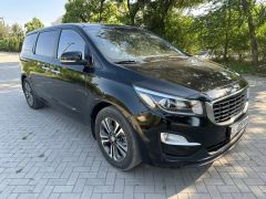 Сүрөт унаа Kia Carnival