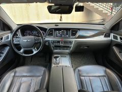 Photo of the vehicle Genesis G80