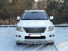 Photo of the vehicle Lexus LX