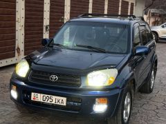 Сүрөт унаа Toyota RAV4