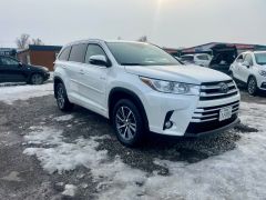 Photo of the vehicle Toyota Highlander