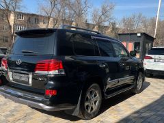 Photo of the vehicle Lexus LX