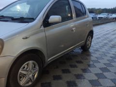 Photo of the vehicle Toyota Vitz