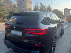 Photo of the vehicle BMW X5