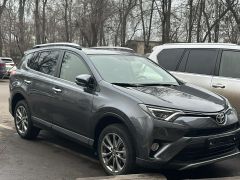 Сүрөт унаа Toyota RAV4