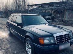 Photo of the vehicle Mercedes-Benz W124