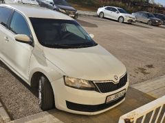 Сүрөт унаа Skoda Rapid