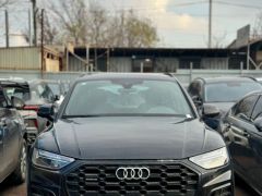 Photo of the vehicle Audi Q5