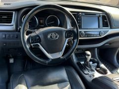 Сүрөт унаа Toyota Highlander