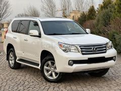 Photo of the vehicle Lexus GX