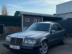 Сүрөт унаа Mercedes-Benz W124