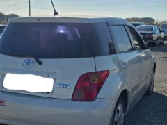 Photo of the vehicle Toyota Ist