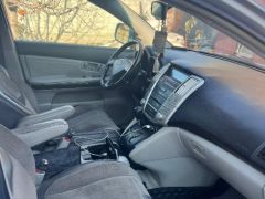 Photo of the vehicle Lexus RX