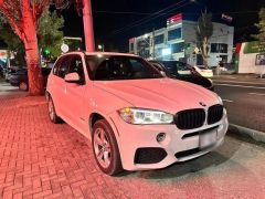 Photo of the vehicle BMW X5