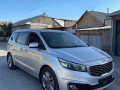 Photo of the vehicle Kia Carnival