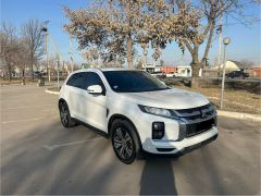 Сүрөт унаа Mitsubishi Outlander Sport