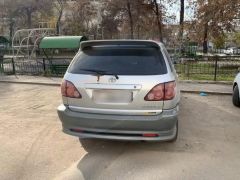 Сүрөт унаа Toyota Harrier